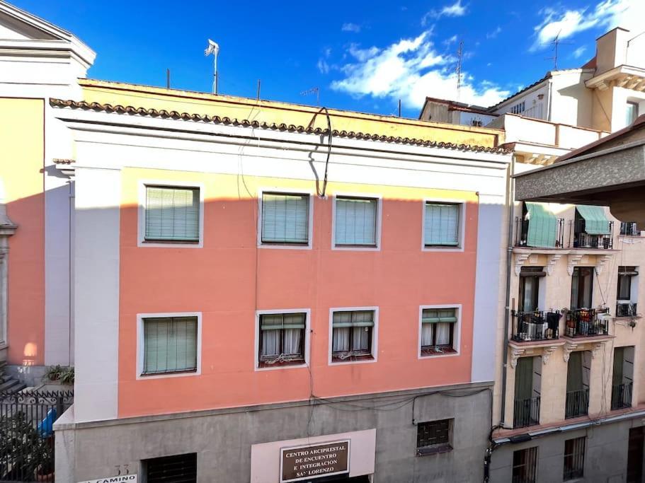Exterior Atocha Ile Fe Apartment Мадрид Екстериор снимка